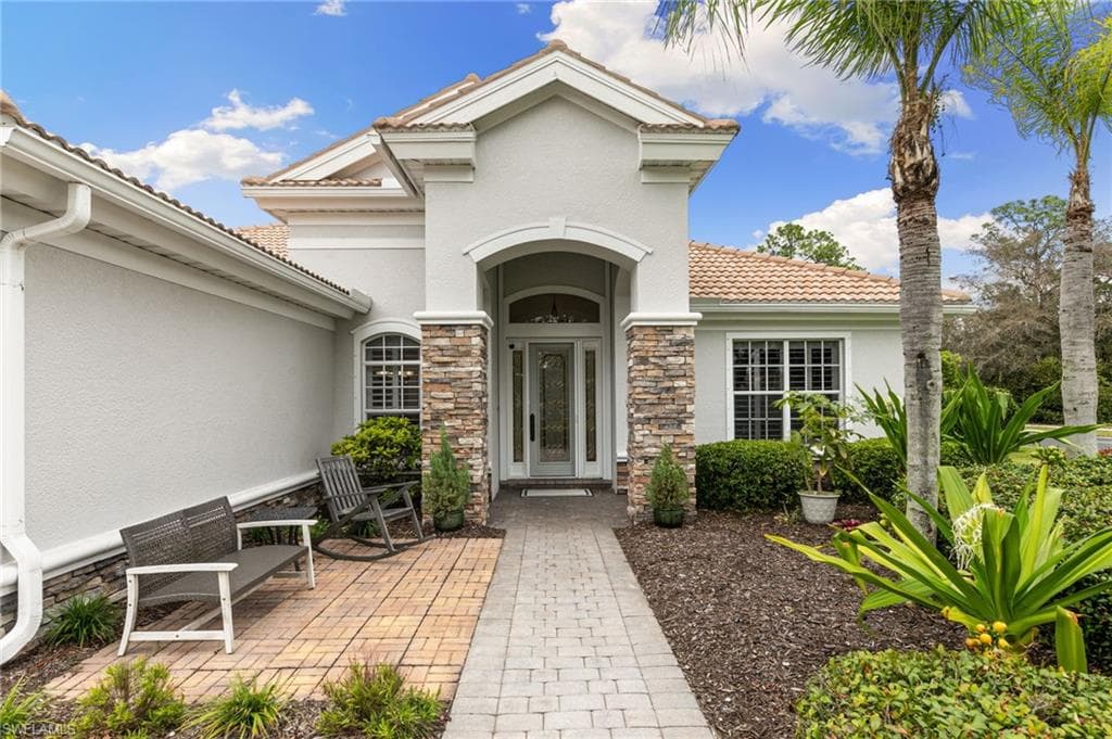 15533 Vallecas Ln, Naples, FL 34110-5