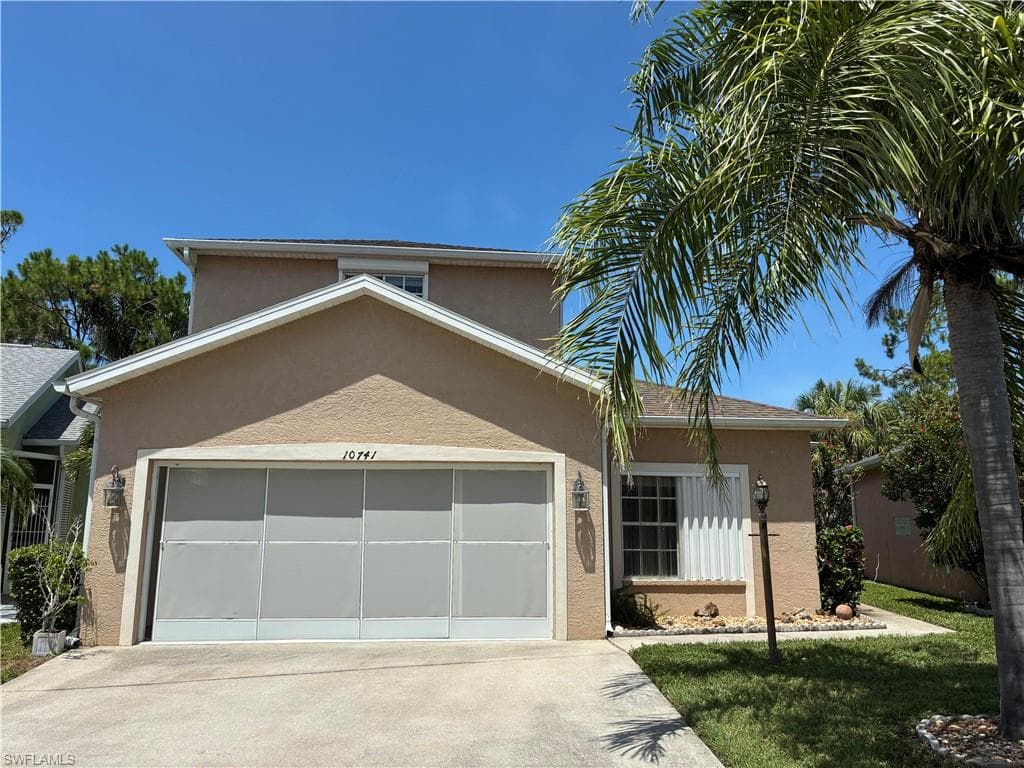 10741 Maui Cir, Estero, FL 33928-2
