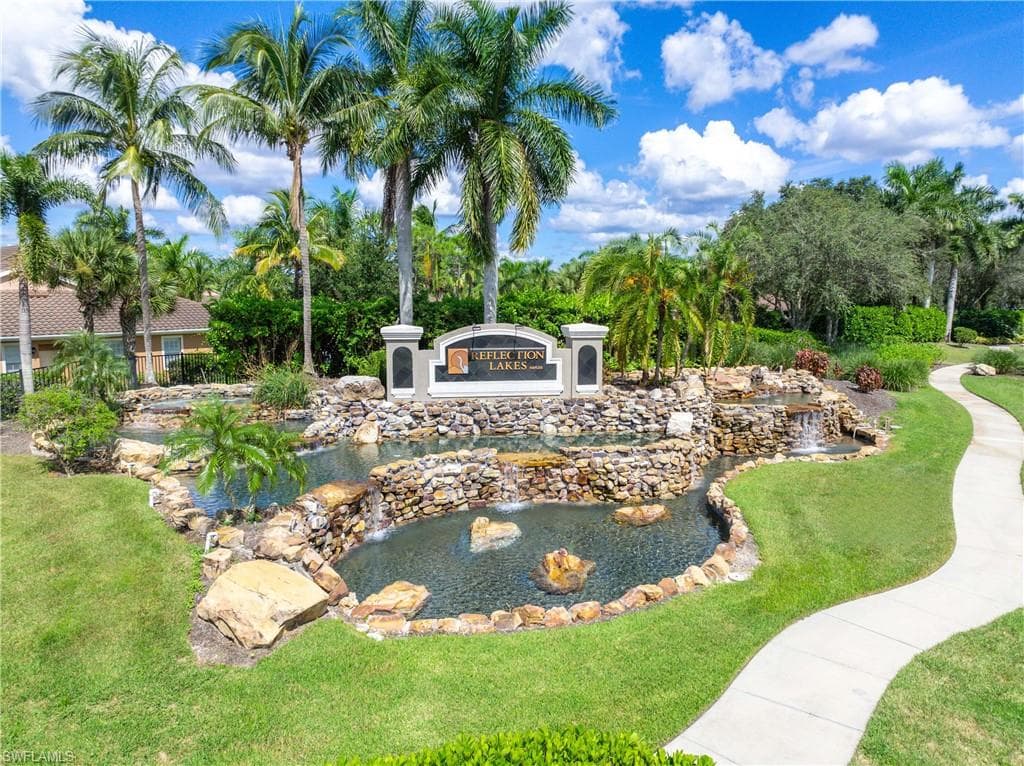 14225 Manchester Dr, Naples, FL 34114-35