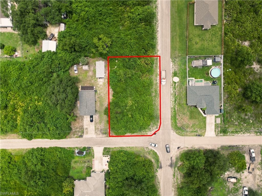 3721 26th St SW, Lehigh Acres, FL 33976-2