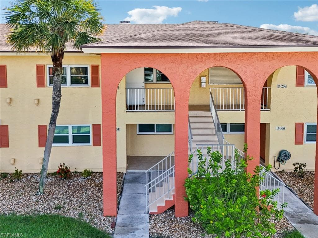 360 Charlemagne Blvd D205, Naples, FL 34112-3