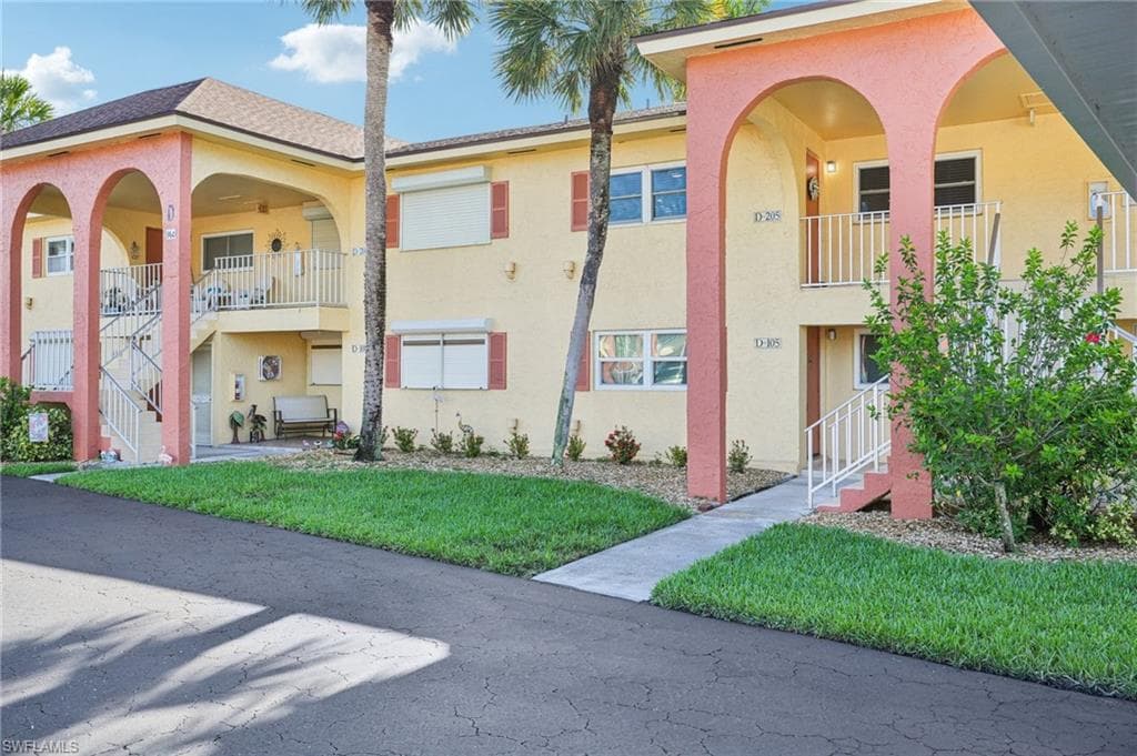 360 Charlemagne Blvd D205, Naples, FL 34112-4