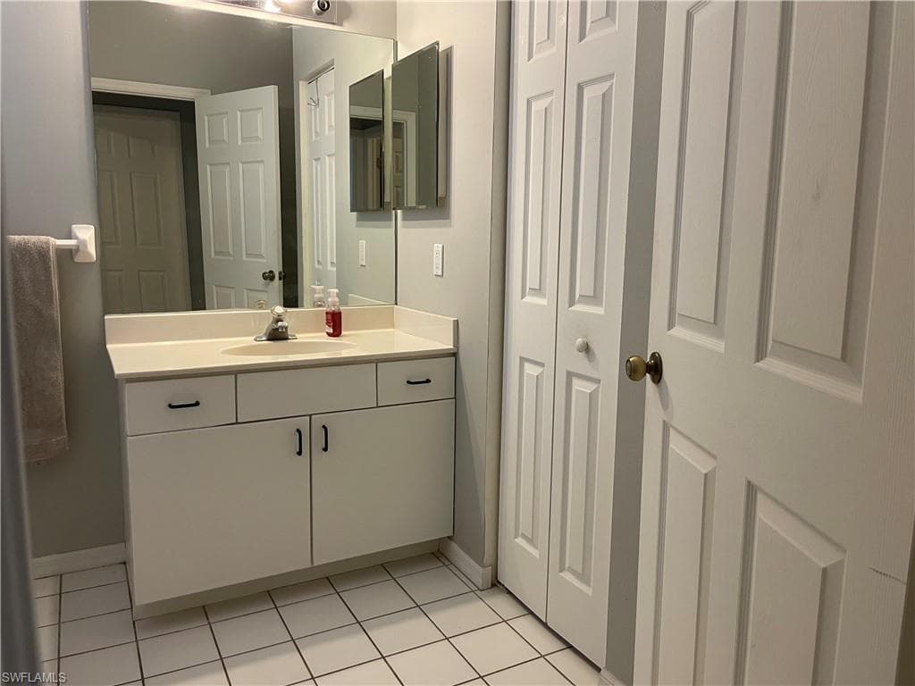 1501 Senior Ct, Lehigh Acres, FL 33971-17