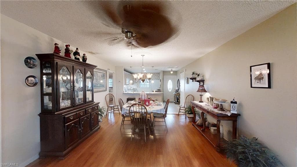 1527 Edgewater Cir, Fort Myers, FL 33919-11
