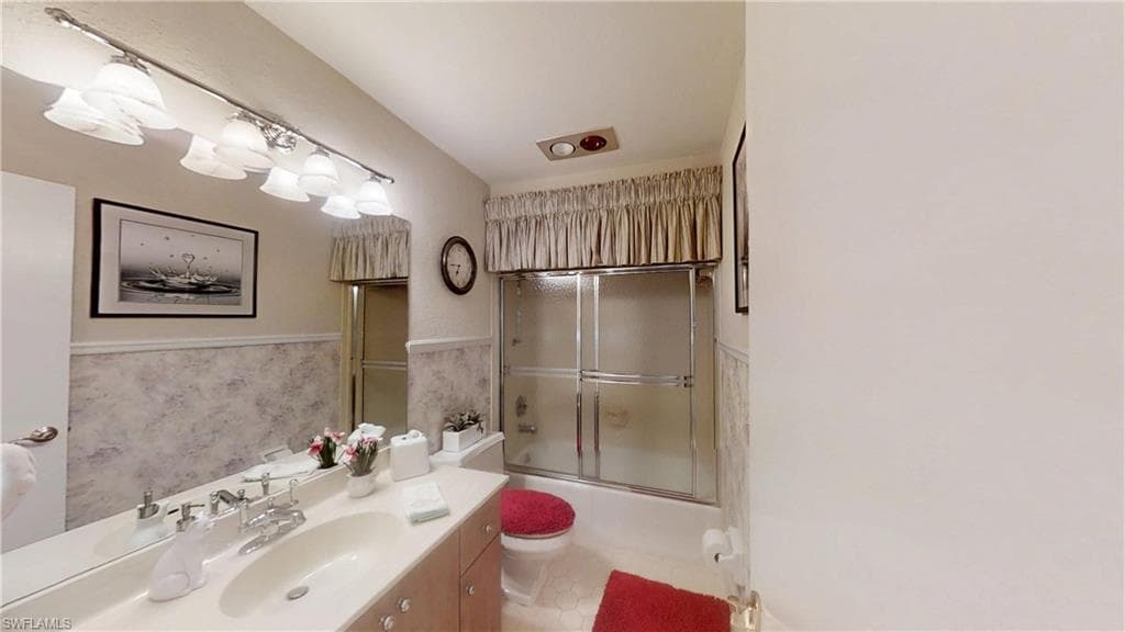 1527 Edgewater Cir, Fort Myers, FL 33919-22