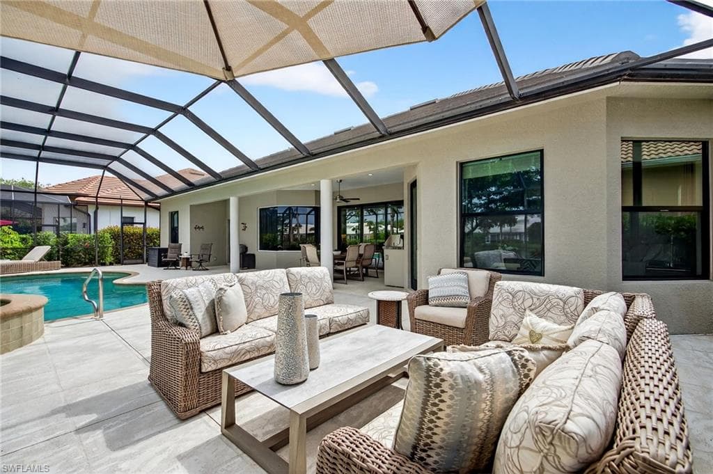 7637 Mulberry Ln, Naples, FL 34114-28
