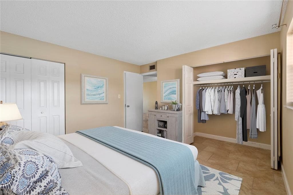 170 Turtle Lake Ct 109, Naples, FL 34105-13