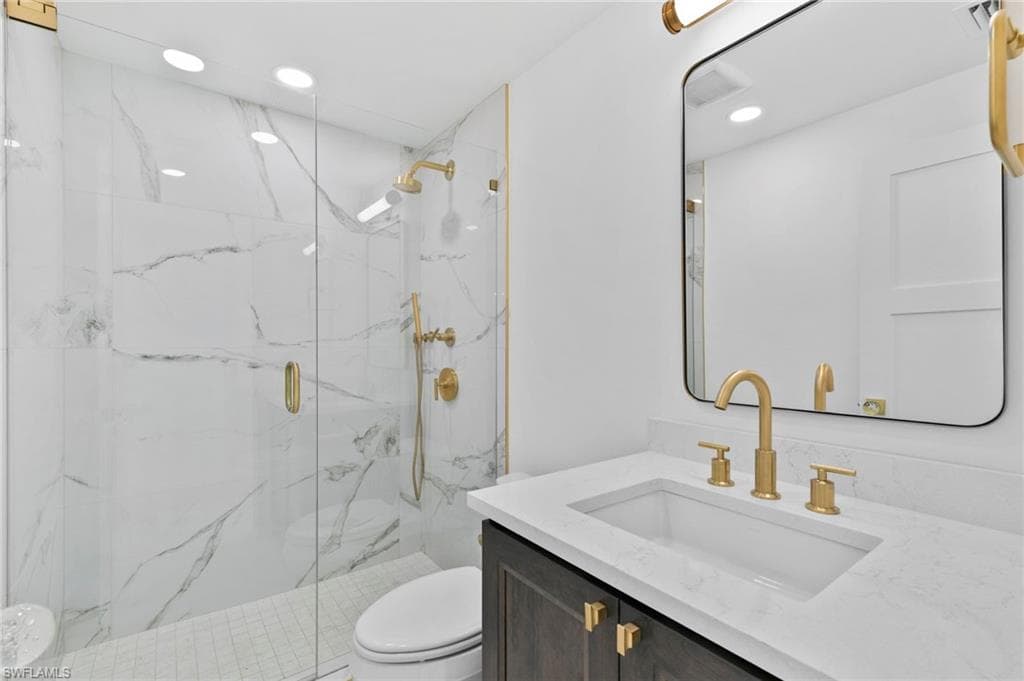 17 Knights Bridge Rd, Naples, FL 34112-13