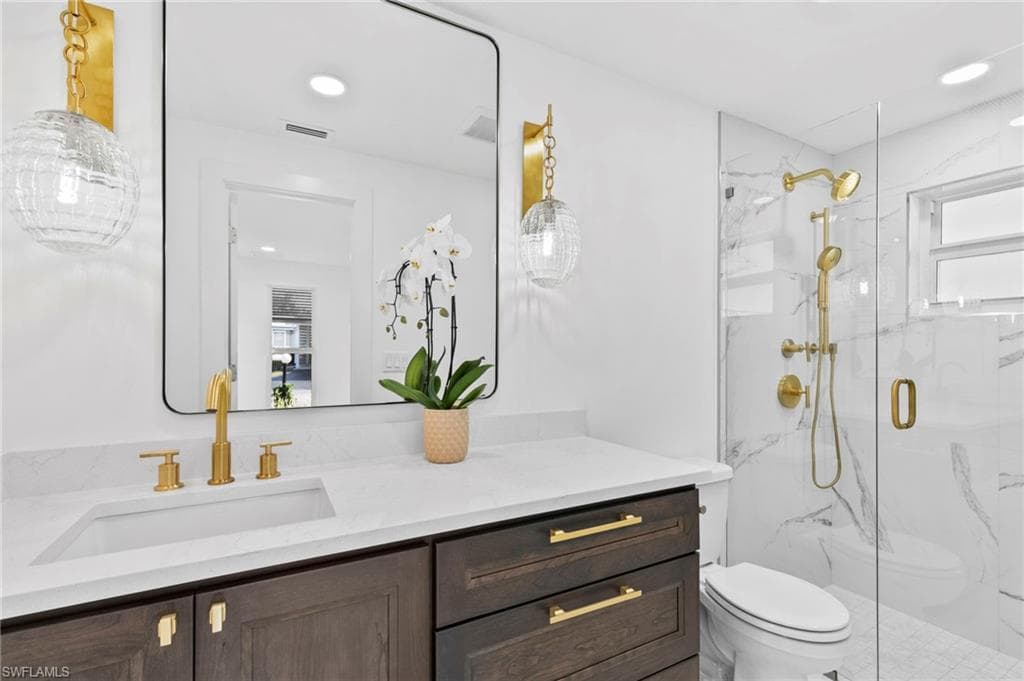 17 Knights Bridge Rd, Naples, FL 34112-16