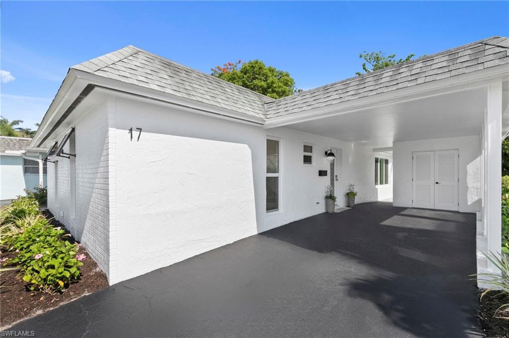 17 Knights Bridge Rd, Naples, FL 34112-22