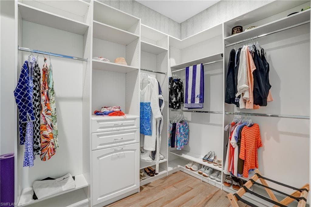 12068 Azalea Way, Naples, FL 34120-32