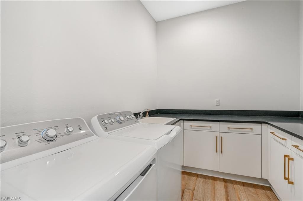 12068 Azalea Way, Naples, FL 34120-40