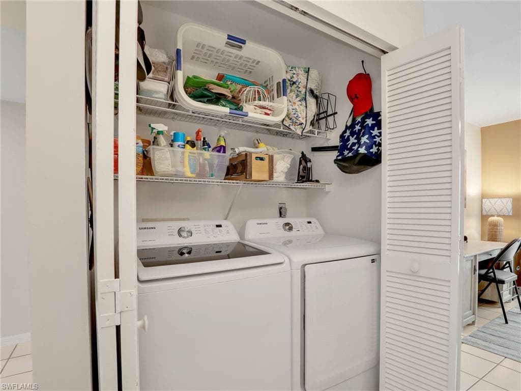 4240 Chantelle Dr B105, Naples, FL 34112-12