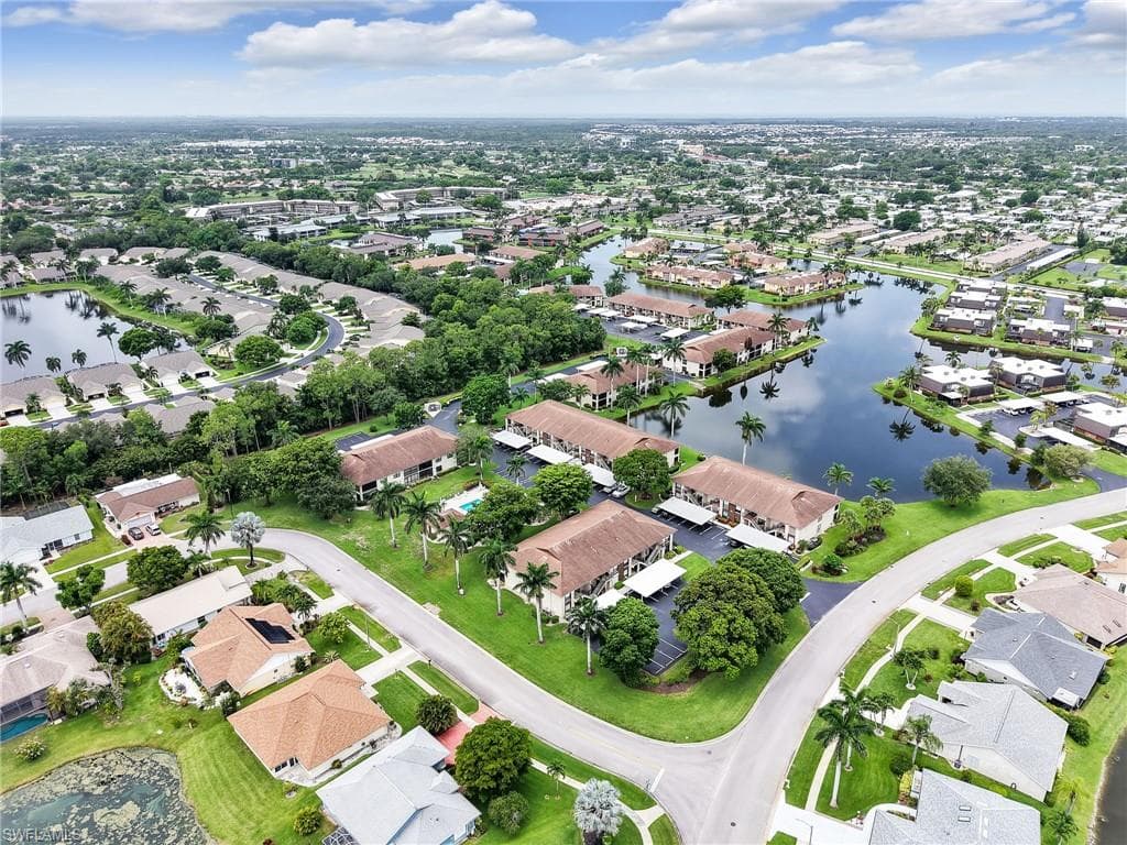 4240 Chantelle Dr B105, Naples, FL 34112-27