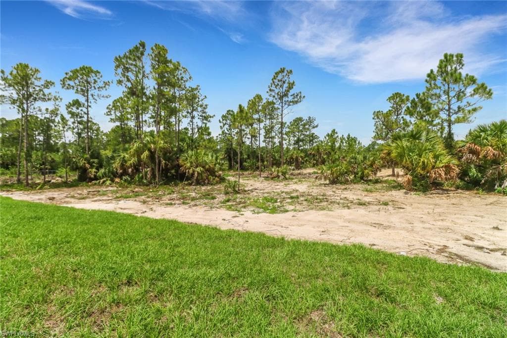 2342 10th Ave SE, Naples, FL 34117-36