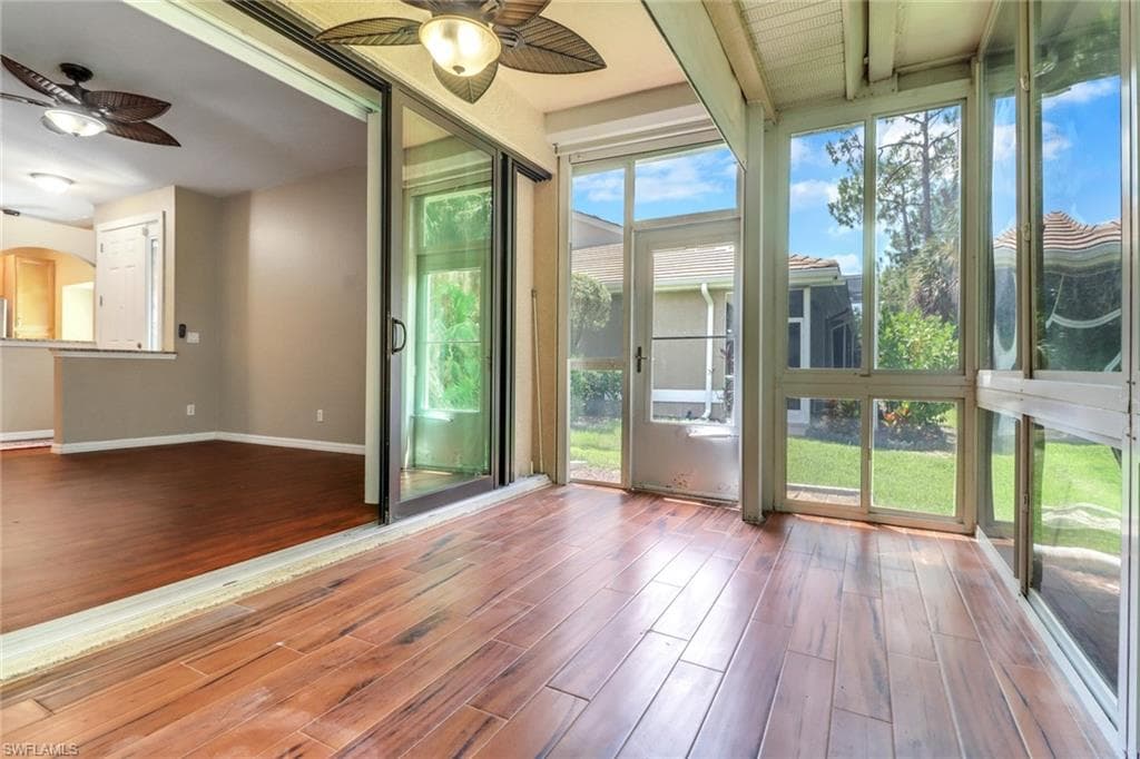 7585 Meadow Lakes Dr 401, Naples, FL 34104-9