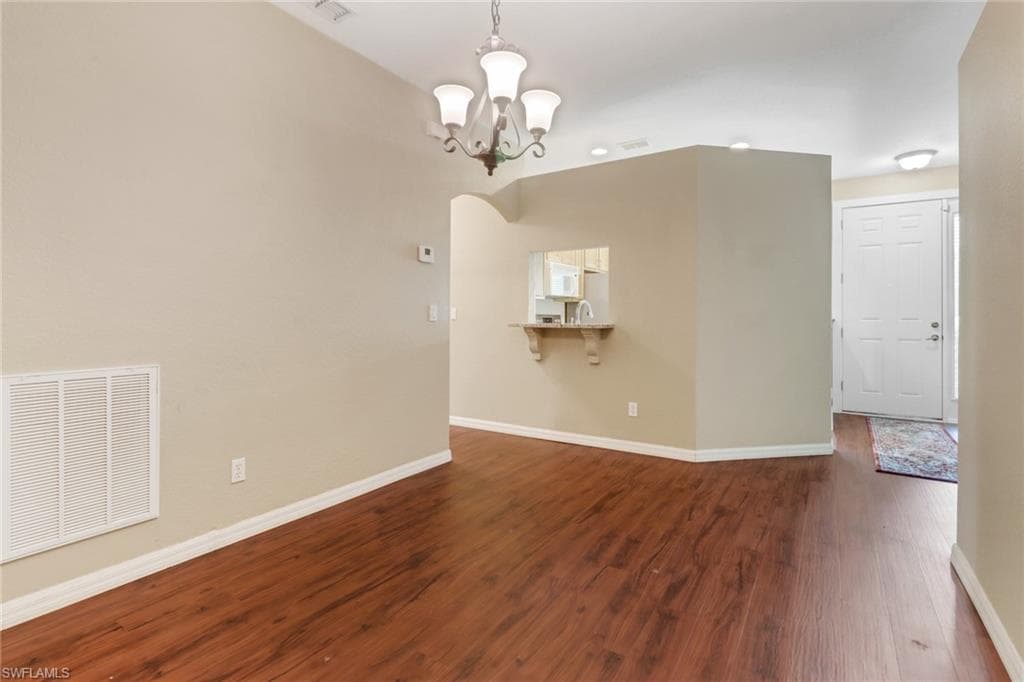 7585 Meadow Lakes Dr 401, Naples, FL 34104-11
