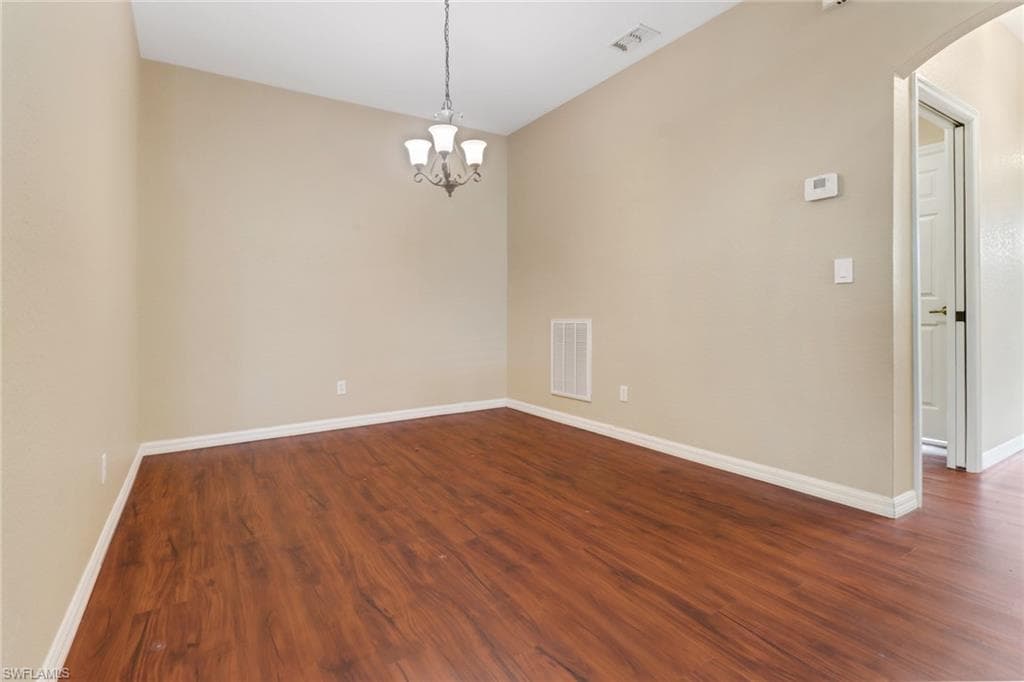 7585 Meadow Lakes Dr 401, Naples, FL 34104-12