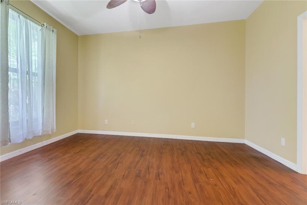 7585 Meadow Lakes Dr 401, Naples, FL 34104-17