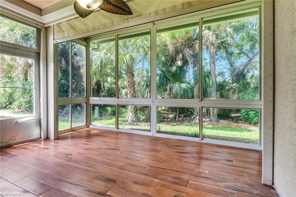 7585 Meadow Lakes Dr 401, Naples, FL 34104-8