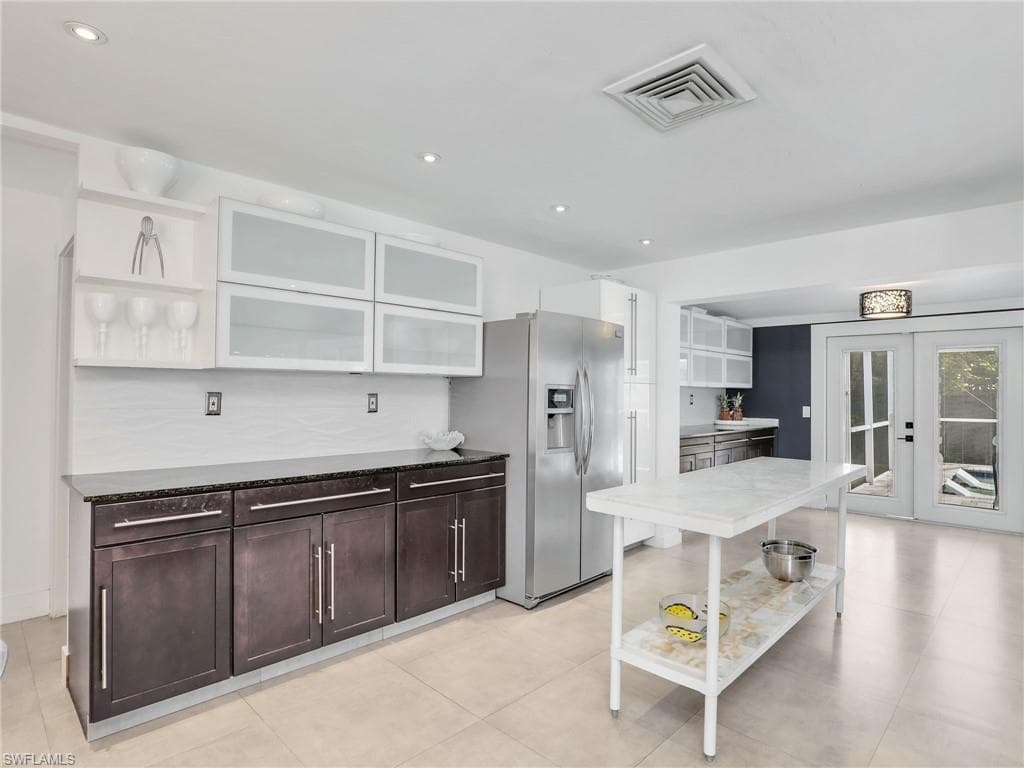 717 105th Ave N, Naples, FL 34108-15
