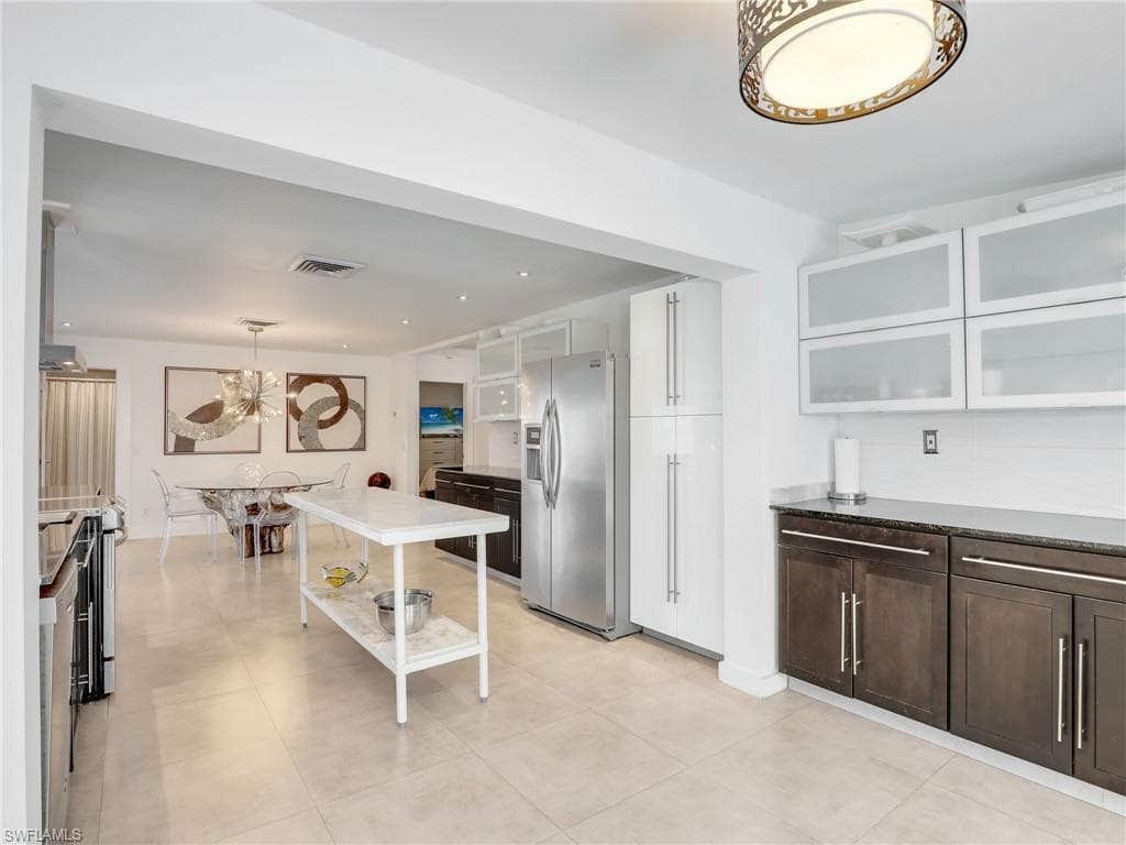 717 105th Ave N, Naples, FL 34108-16
