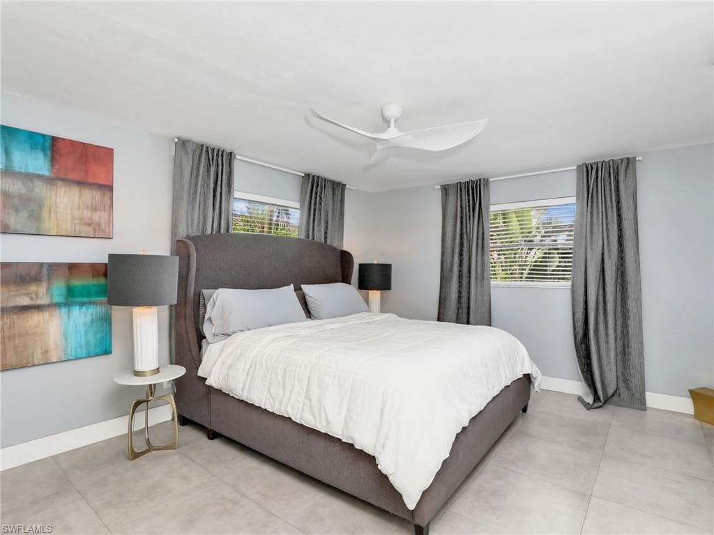 717 105th Ave N, Naples, FL 34108-20