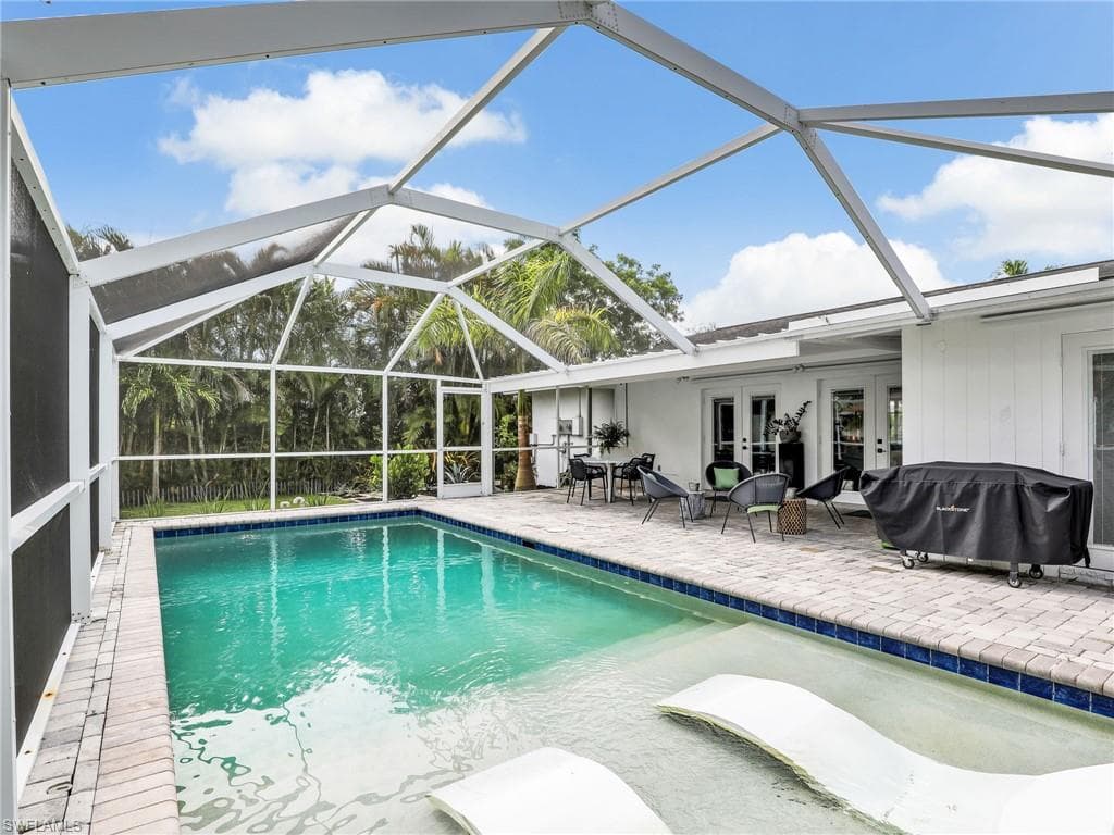 717 105th Ave N, Naples, FL 34108-28