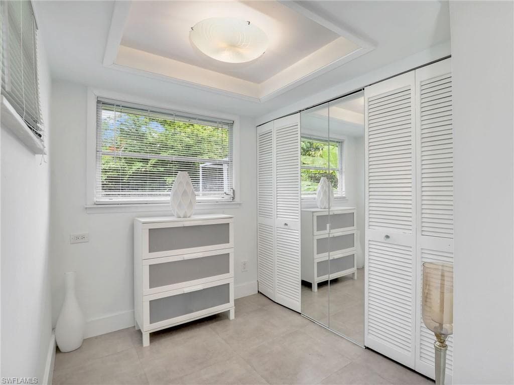 717 105th Ave N, Naples, FL 34108-33
