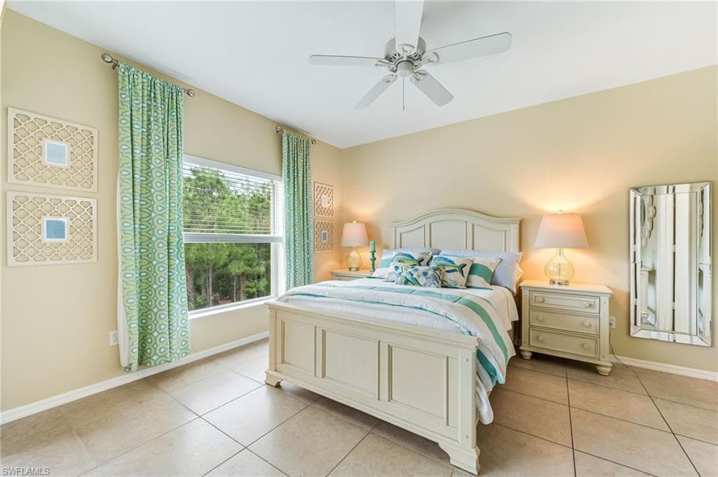 9175 Celeste Dr 308, Naples, FL 34113-14