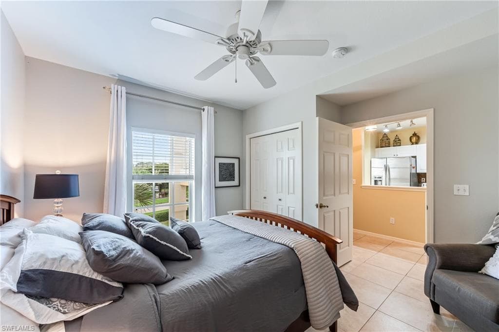 9175 Celeste Dr 308, Naples, FL 34113-21