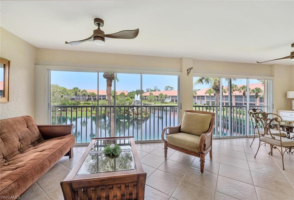 6720 Beach Resort Dr 10, Naples, FL 34114-15