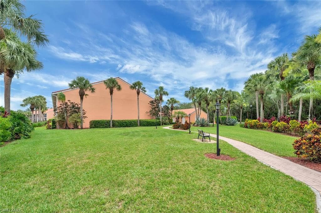 6720 Beach Resort Dr 10, Naples, FL 34114-26