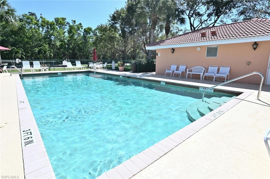 6720 Beach Resort Dr 10, Naples, FL 34114-33