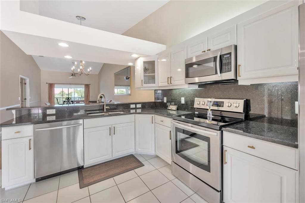 6720 Beach Resort Dr 10, Naples, FL 34114-4