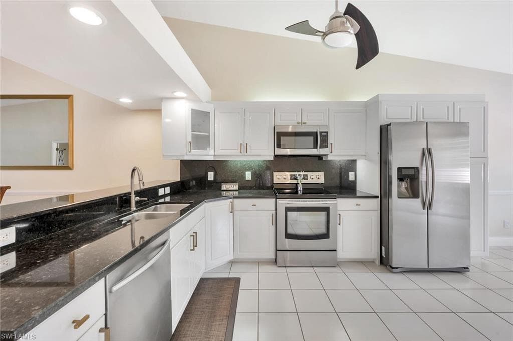 6720 Beach Resort Dr 10, Naples, FL 34114-5