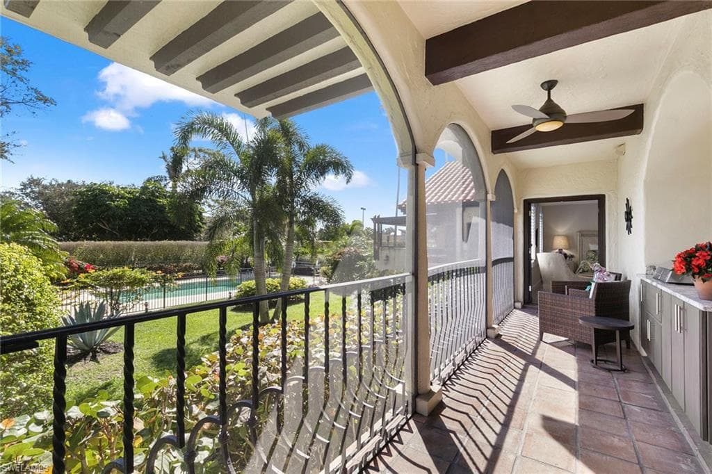 5850 Pelican Bay Blvd C, Naples, FL 34108-11