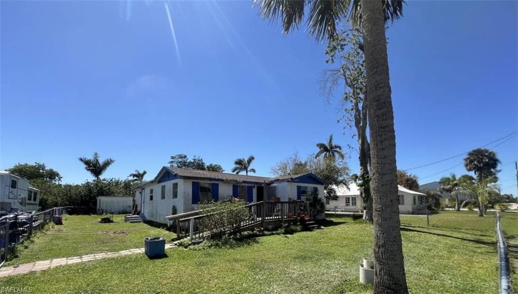 2027 Mark Ave, Punta Gorda, FL 33950-1