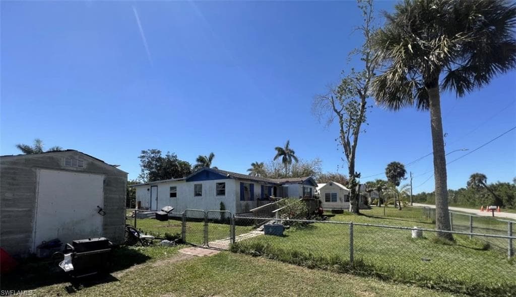 2027 Mark Ave, Punta Gorda, FL 33950-5