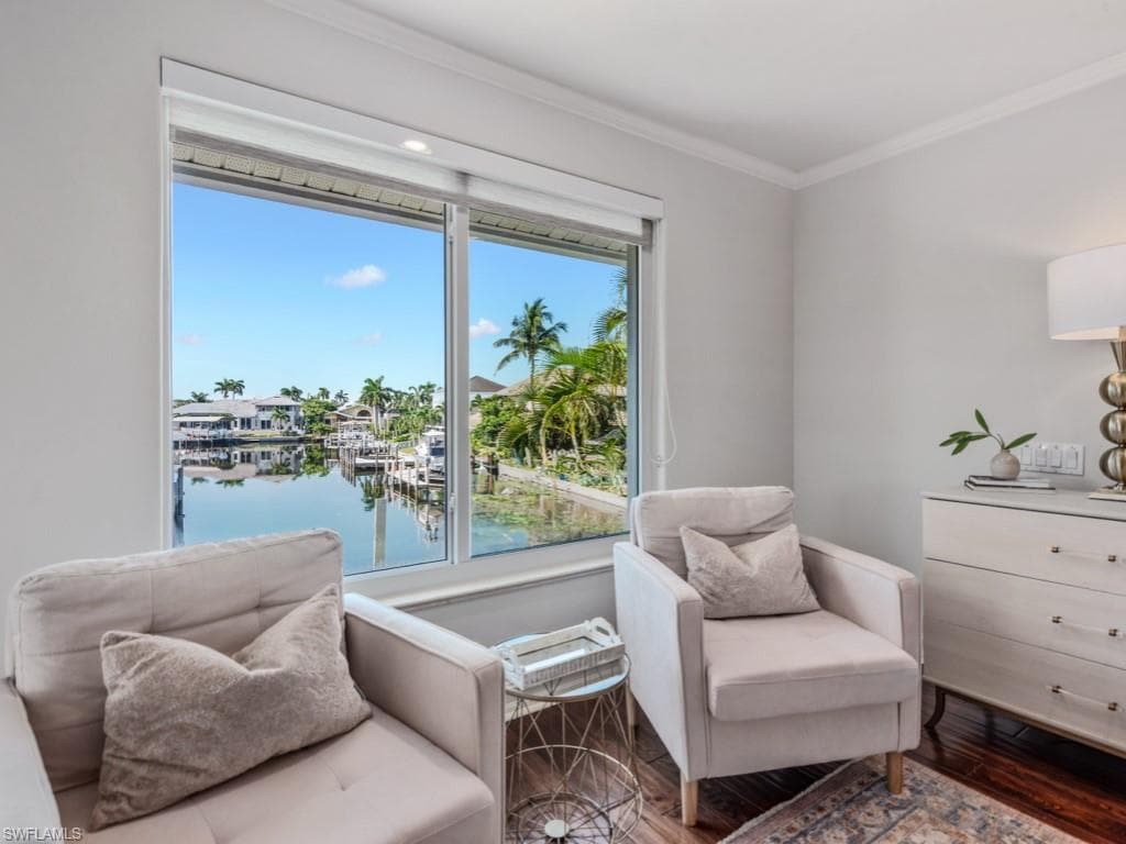 190 Geranium Ct, Marco Island, FL 34145-9