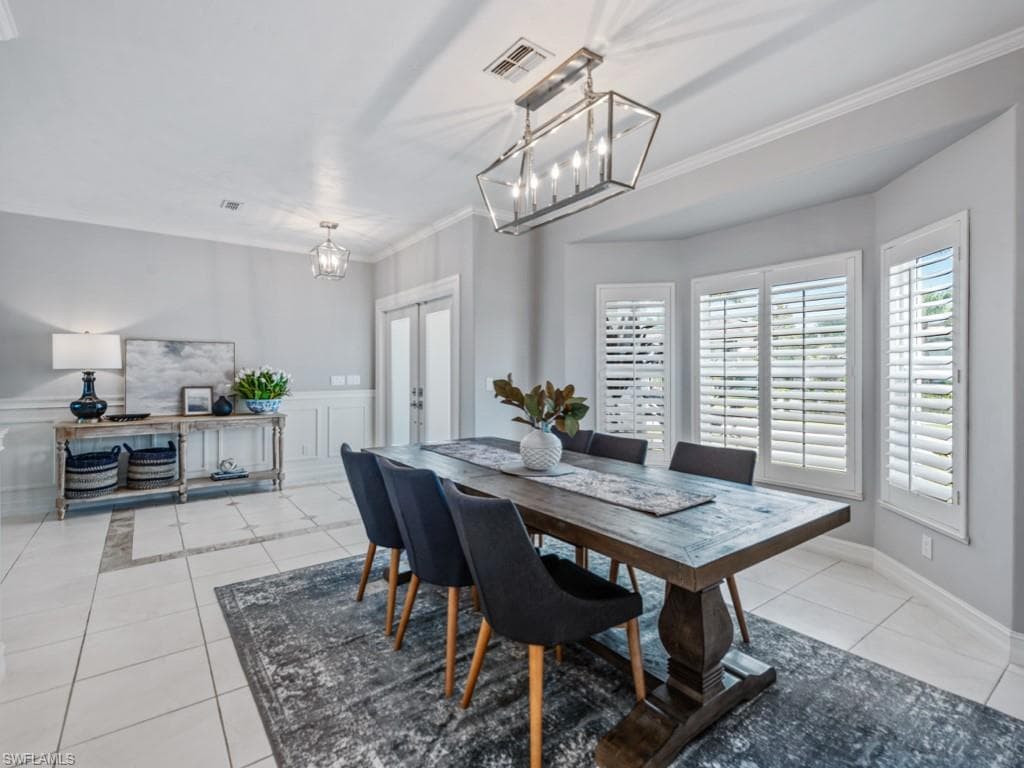 190 Geranium Ct, Marco Island, FL 34145-12