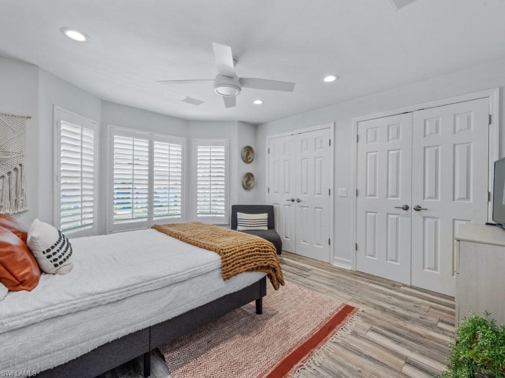 190 Geranium Ct, Marco Island, FL 34145-18