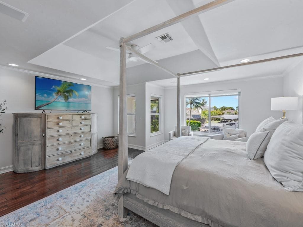 190 Geranium Ct, Marco Island, FL 34145-21