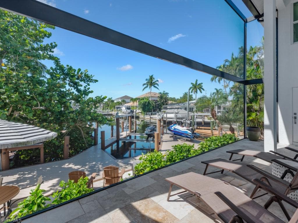 190 Geranium Ct, Marco Island, FL 34145-33