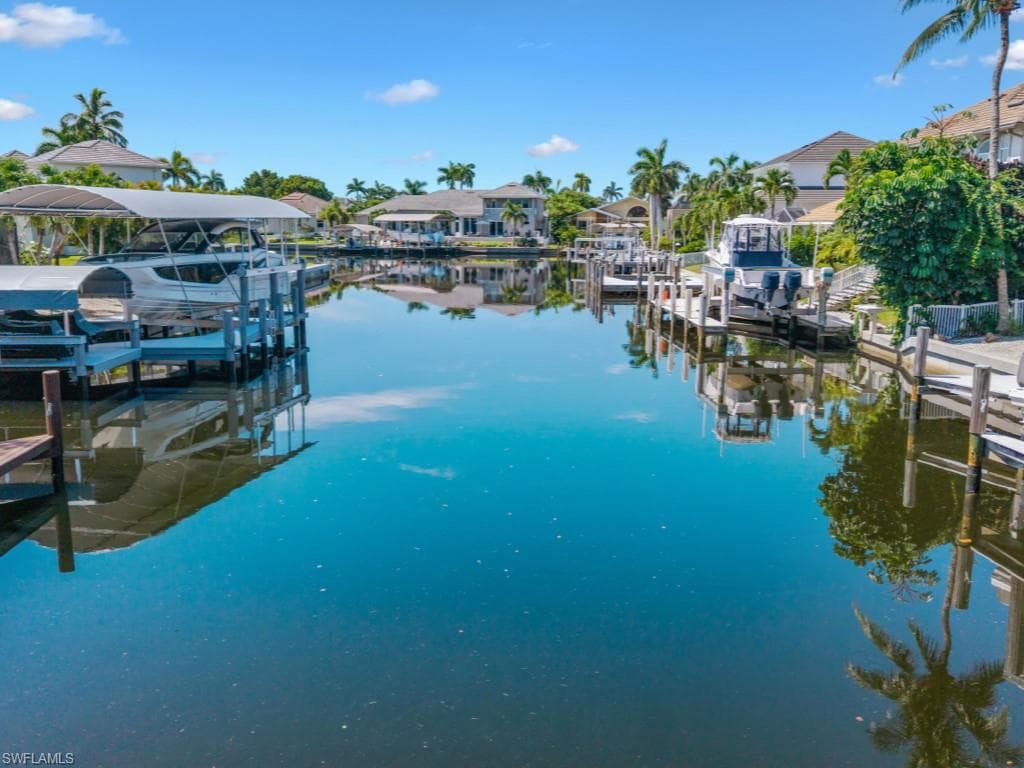 190 Geranium Ct, Marco Island, FL 34145-35