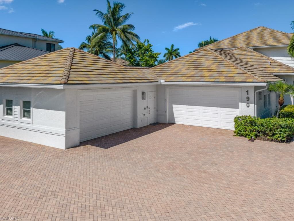 190 Geranium Ct, Marco Island, FL 34145-42