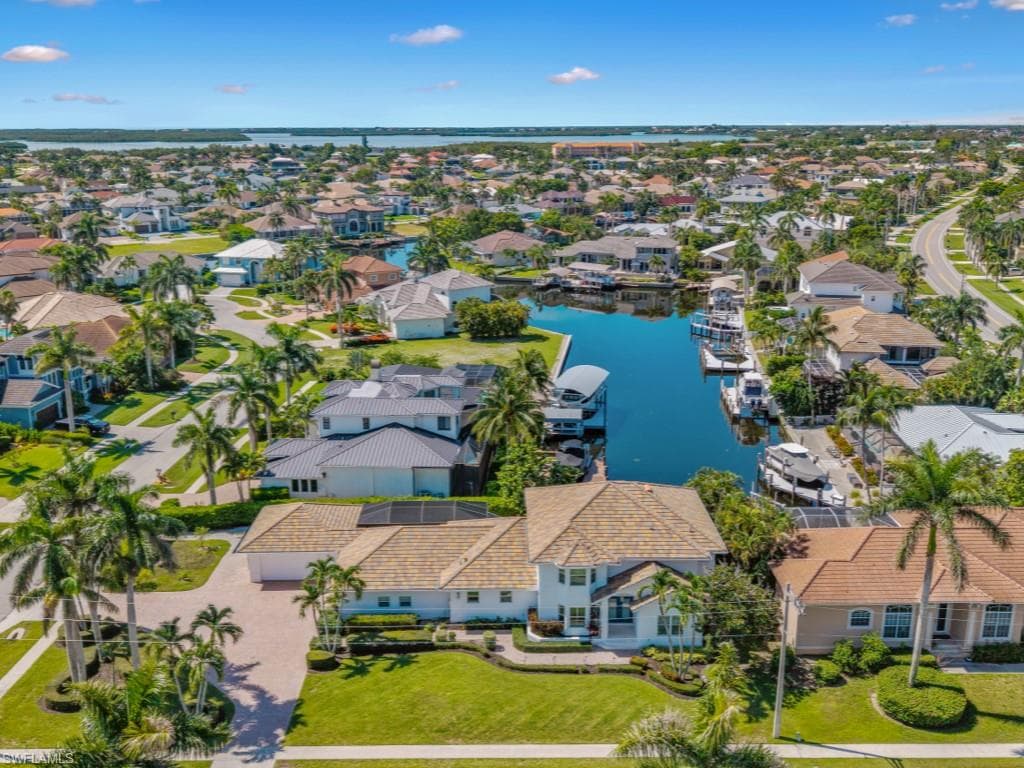 190 Geranium Ct, Marco Island, FL 34145-44