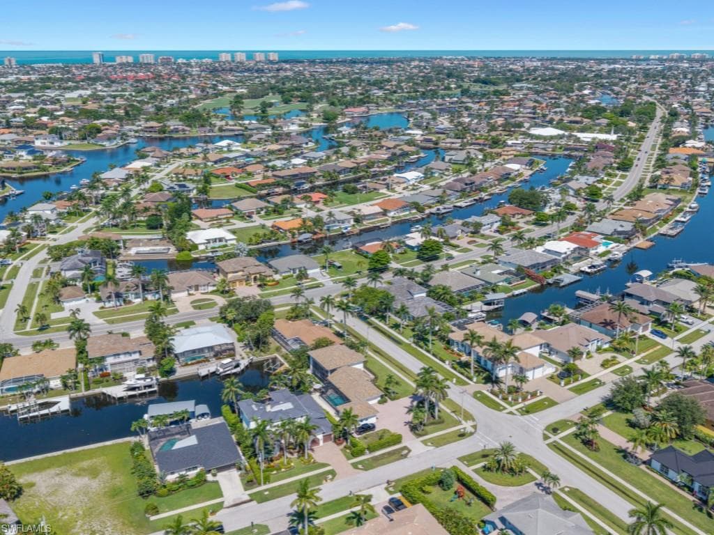190 Geranium Ct, Marco Island, FL 34145-49