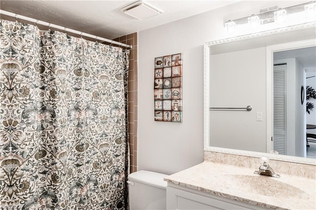 838 Elkcam Cir 307, Marco Island, FL 34145-13