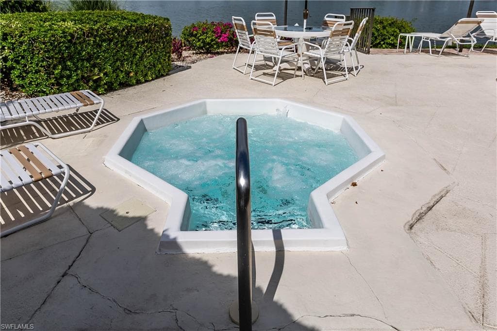 838 Elkcam Cir 307, Marco Island, FL 34145-22